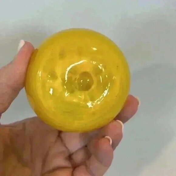 Vintage Yellow Pear Blown Glass Fruit Paper Weight Kitchen Decorative Green Stem - Picture 5 of 5